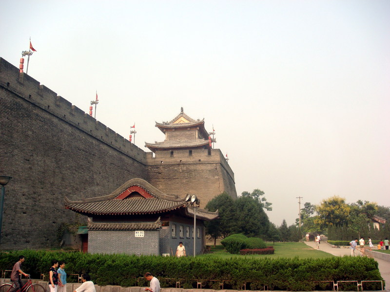 Image: /media/?path=/trips/2007-08-13 China/2007-08-17_Xi'an/20070817-090108-0-Rob.jpg